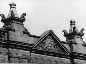 Detail of the griffins over the market entrance, photographed in 1972; image provided by Chiswick Public Library